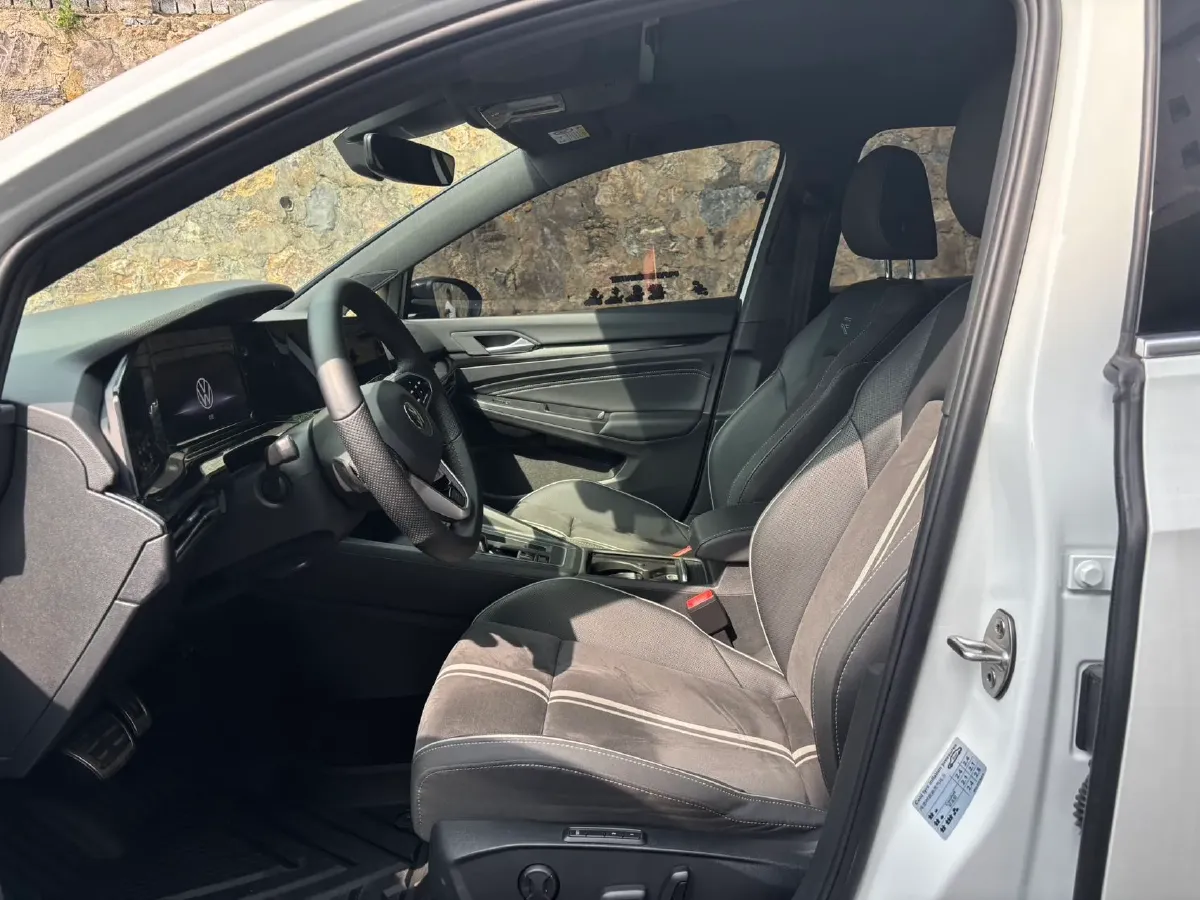 2021 Volkswagen Golf 1.4T 150HP L4 7DCT,autocango,china used car exporter,china ev exporter,chinese used car exporter,chinese used ev exporter
