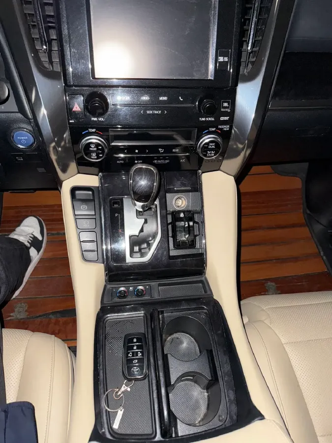 2019 Toyota Vellfire 2.5L 117HP L4 E-CVT Hybrid,autocango,china used car exporter,china ev exporter,chinese used car exporter,chinese used ev exporter