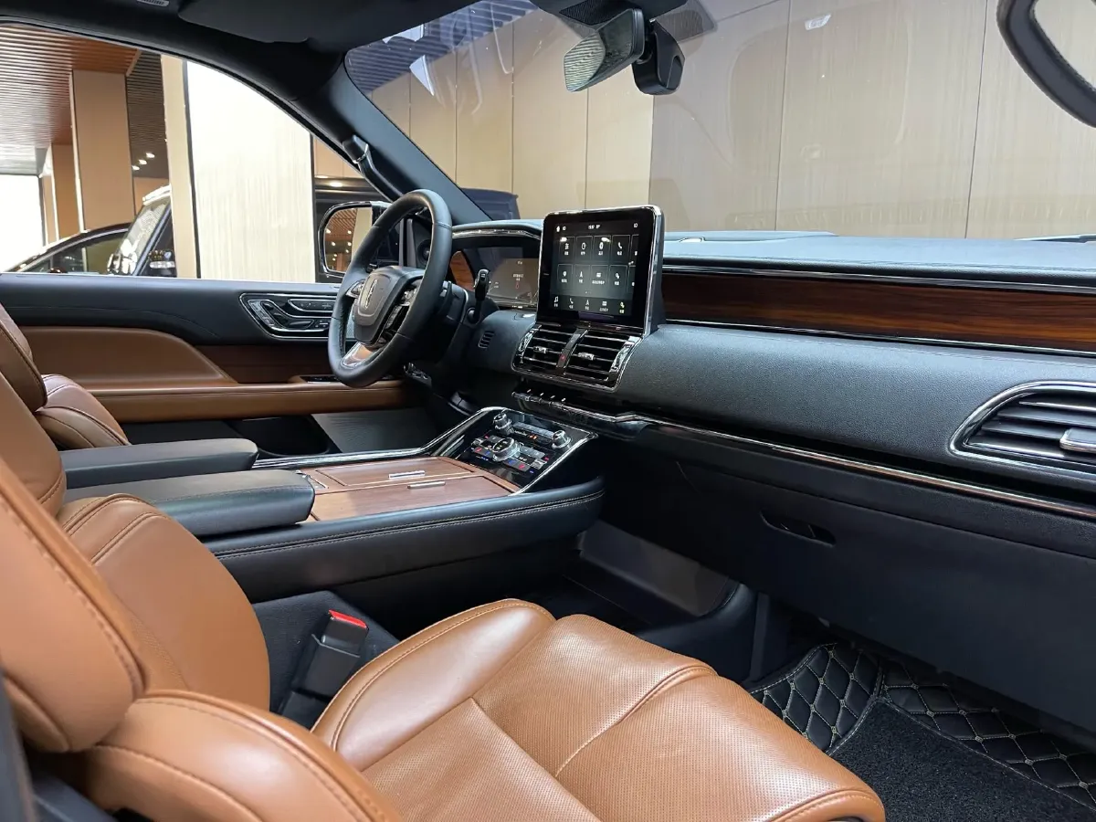 2019 Lincoln Navigator 3.5T 388HP V6 10AT,autocango,china used car exporter,china ev exporter,chinese used car exporter,chinese used ev exporter