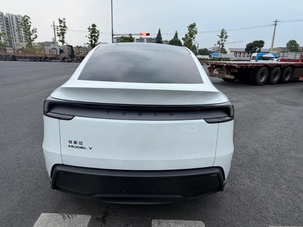 2026 Tesla Model Y BEV,autocango,china used car exporter,china ev exporter,chinese used car exporter,chinese used ev exporter
