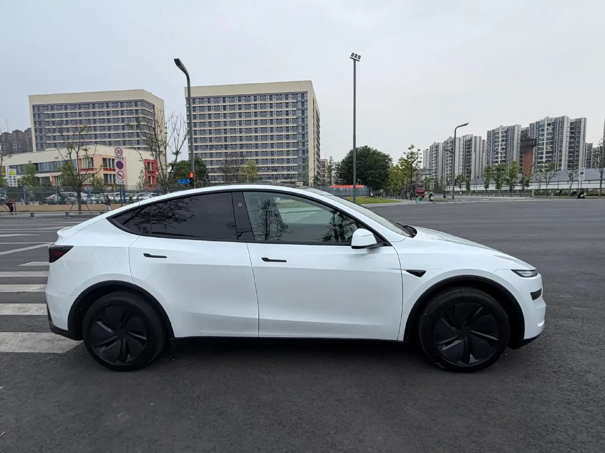 2026 Tesla Model Y BEV,autocango,china used car exporter,china ev exporter,chinese used car exporter,chinese used ev exporter