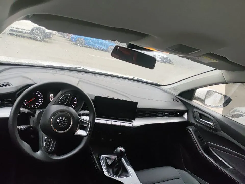 2022 MG 5 1.5L 120HP L4 5MT,autocango,china used car exporter,china ev exporter,chinese used car exporter,chinese used ev exporter
