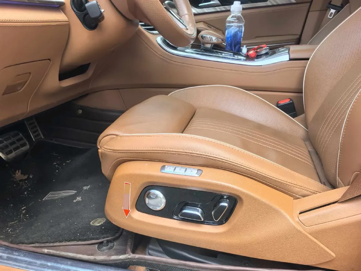 2020 HongQi H9 2.0T 252HP L4 7DCT,autocango,china used car exporter,china ev exporter,chinese used car exporter,chinese used ev exporter