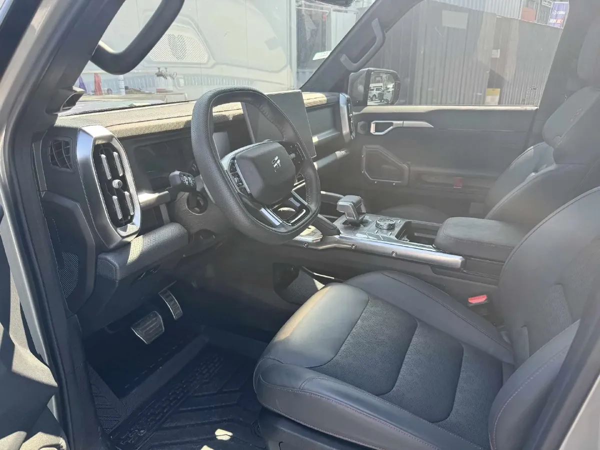 2023 Jetour Traveller 2.0T 254HP L4 7DCT,autocango,china used car exporter,china ev exporter,chinese used car exporter,chinese used ev exporter