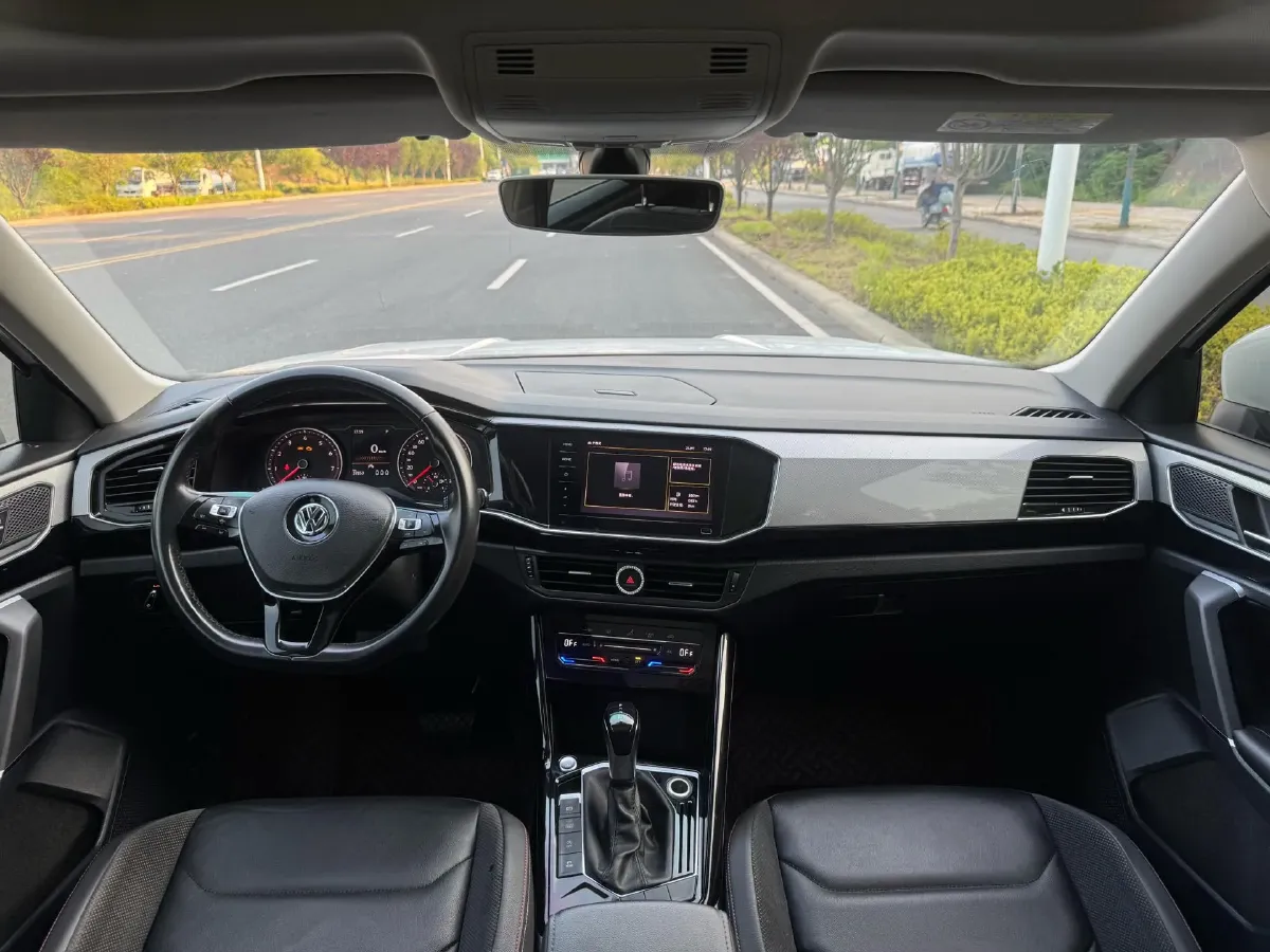 2020 Volkswagen Tayron 2.0T 186HP L4 7DCT,autocango,china used car exporter,china ev exporter,chinese used car exporter,chinese used ev exporter