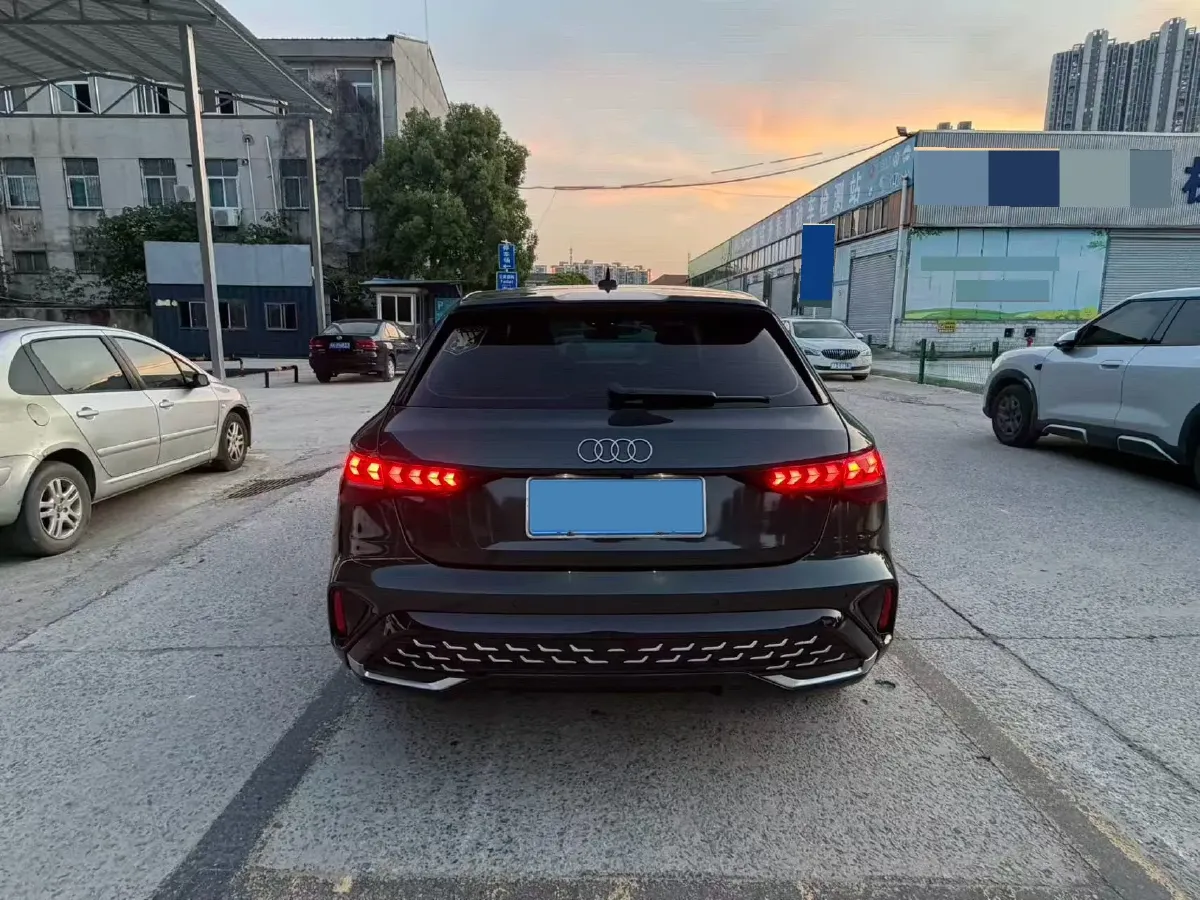2025 Audi A3 1.5T 160HP L4 7DCT,autocango,china used car exporter,china ev exporter,chinese used car exporter,chinese used ev exporter