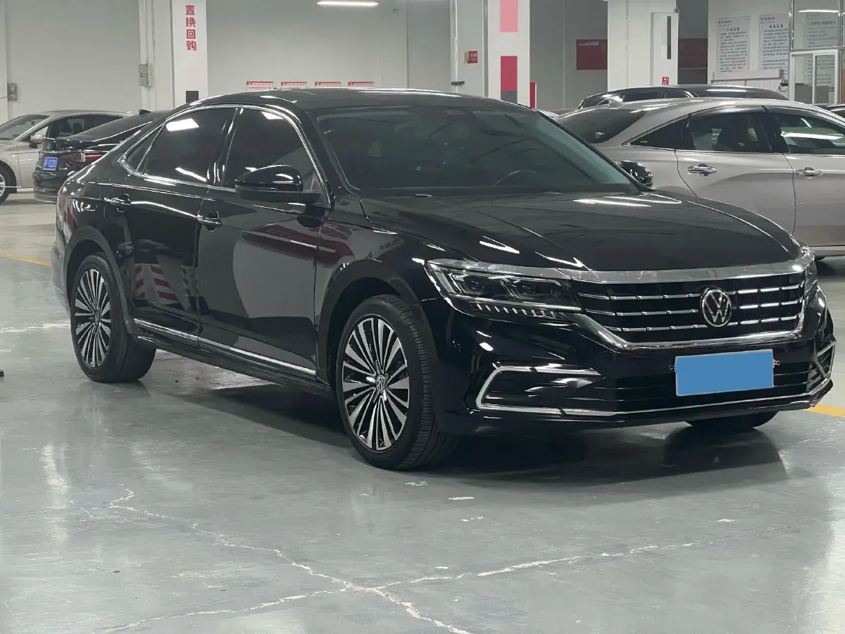 2021 Volkswagen Passat 2.0T 186HP L4 7DCT,autocango,china used car exporter,china ev exporter,chinese used car exporter,chinese used ev exporter
