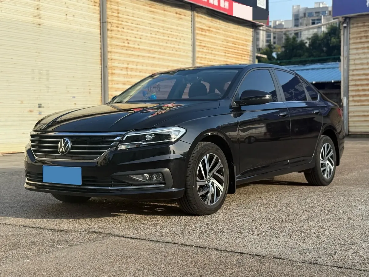 2022 Bestune B70 2.0T 224HP L4 6AT,autocango,china used car exporter,china ev exporter,chinese used car exporter,chinese used ev exporter