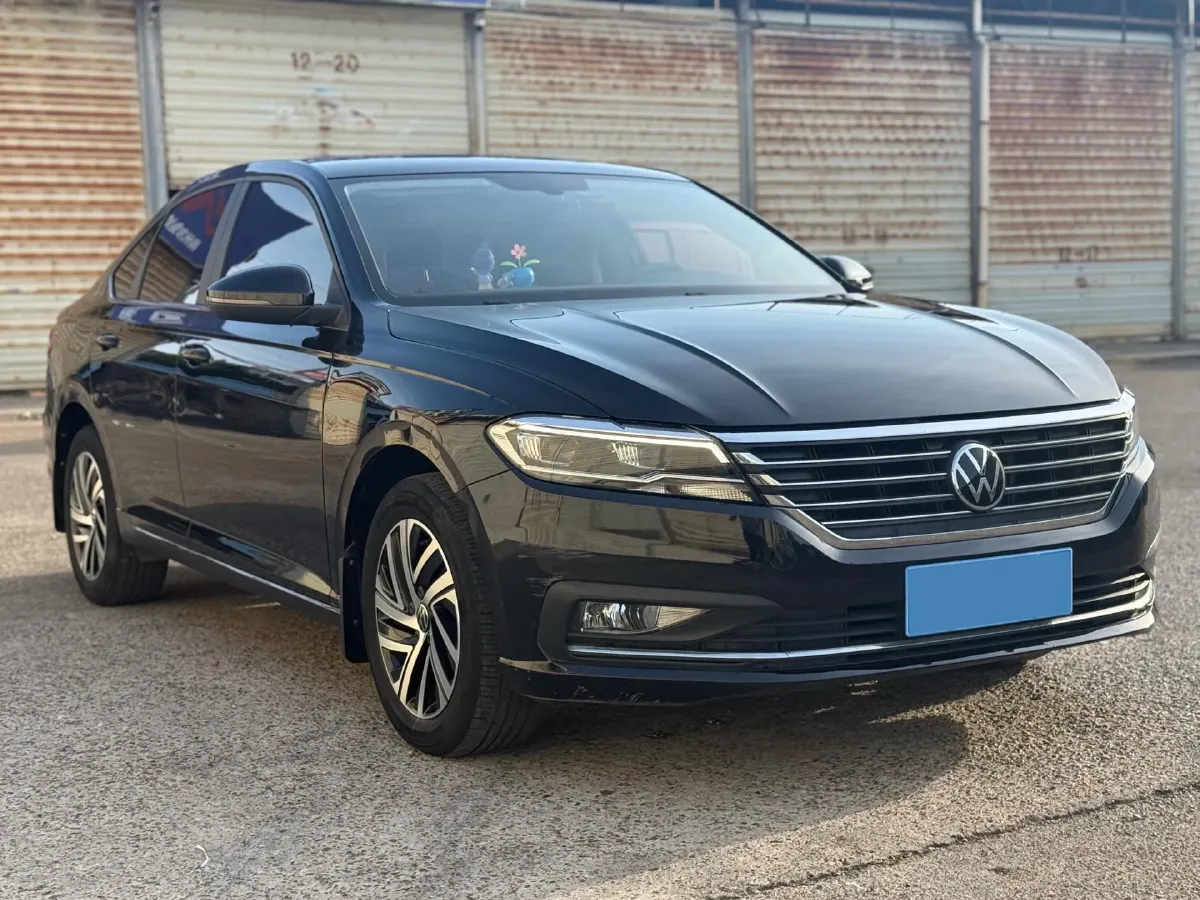 2022 Bestune B70 2.0T 224HP L4 6AT,autocango,china used car exporter,china ev exporter,chinese used car exporter,chinese used ev exporter