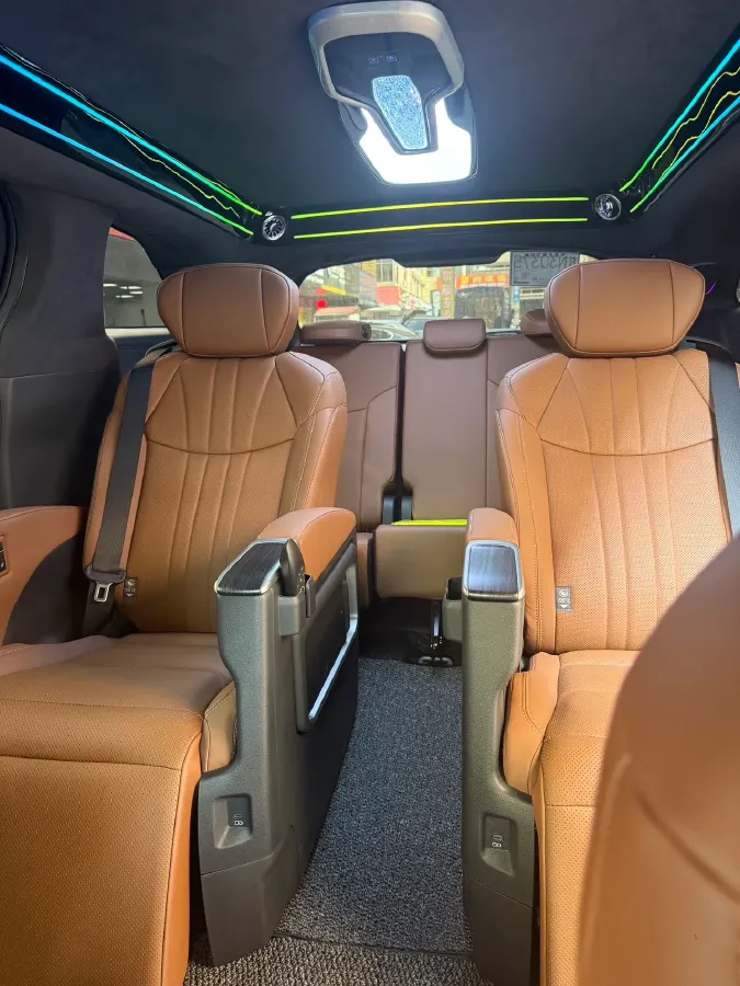 2026 Toyota Sienna 2.5L 189HP L4 E-CVT Hybrid,autocango,china used car exporter,china ev exporter,chinese used car exporter,chinese used ev exporter