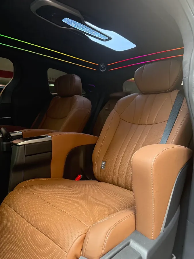 2026 Toyota Sienna 2.5L 189HP L4 E-CVT Hybrid,autocango,china used car exporter,china ev exporter,chinese used car exporter,chinese used ev exporter