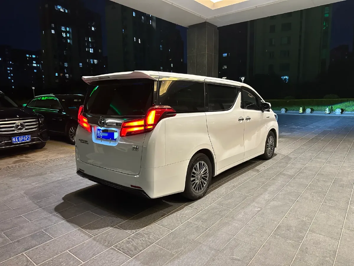 2019 Toyota Alphard 2.5L 117HP L4 E-CVT Hybrid,autocango,china used car exporter,china ev exporter,chinese used car exporter,chinese used ev exporter