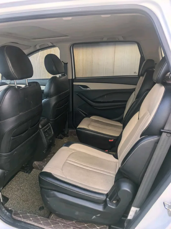2018 BaoJun 360 1.5L 112HP L4 6MT,autocango,china used car exporter,china ev exporter,chinese used car exporter,chinese used ev exporter