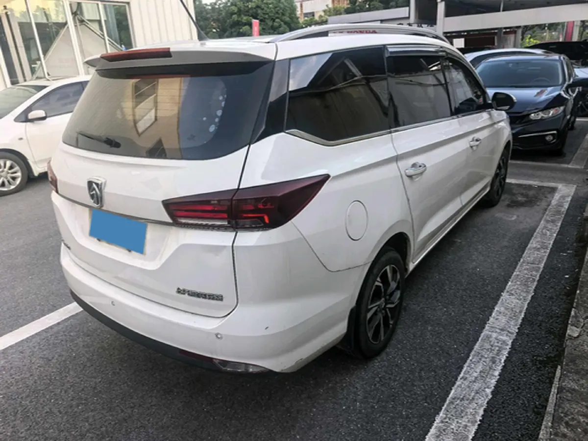 2018 BaoJun 360 1.5L 112HP L4 6MT,autocango,china used car exporter,china ev exporter,chinese used car exporter,chinese used ev exporter