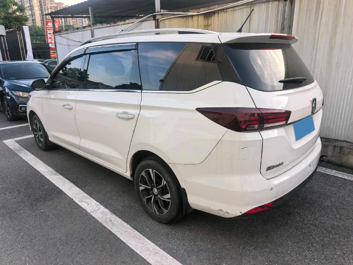 2018 BaoJun 360 1.5L 112HP L4 6MT,autocango,china used car exporter,china ev exporter,chinese used car exporter,chinese used ev exporter