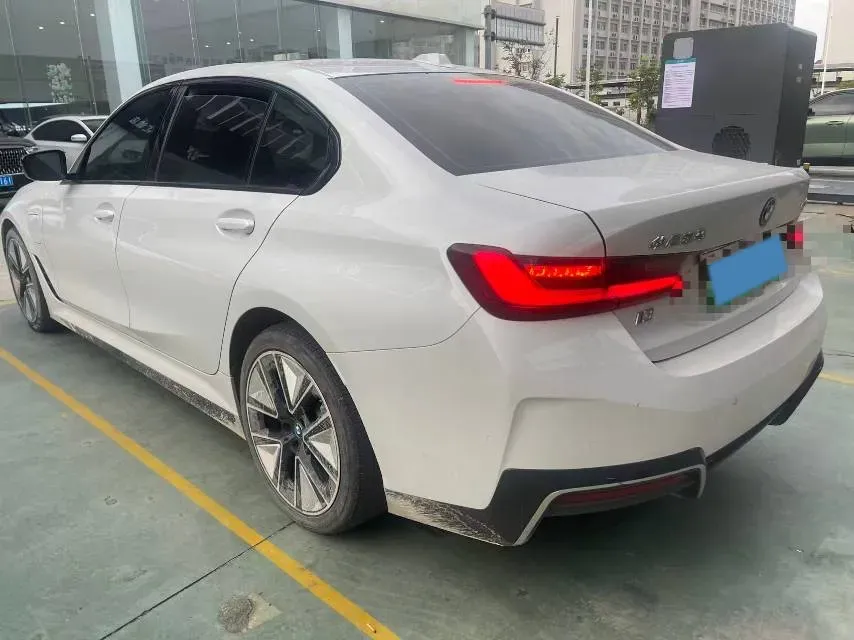 2024 BMW i3 BEV 79.05KWH,autocango,china used car exporter,china ev exporter,chinese used car exporter,chinese used ev exporter
