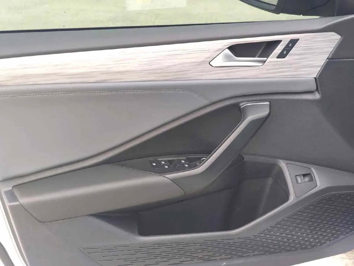 2023 Volkswagen Sagitar 1.5T 160HP L4 7DCT,autocango,china used car exporter,china ev exporter,chinese used car exporter,chinese used ev exporter