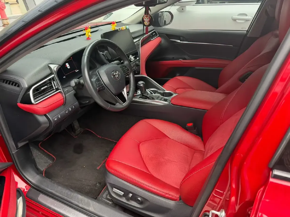 2021 Toyota Camry 2.5L 209HP L4 8AT,autocango,china used car exporter,china ev exporter,chinese used car exporter,chinese used ev exporter
