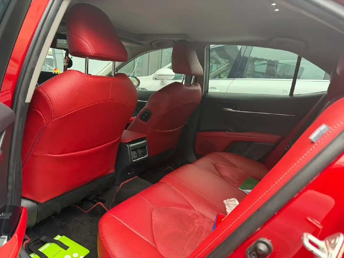 2021 Toyota Camry 2.5L 209HP L4 8AT,autocango,china used car exporter,china ev exporter,chinese used car exporter,chinese used ev exporter