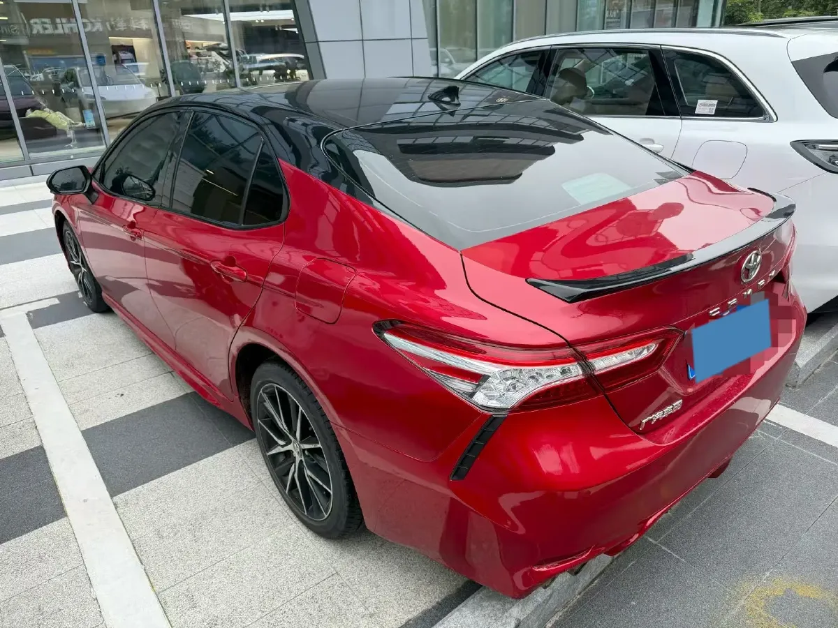 2021 Toyota Camry 2.5L 209HP L4 8AT,autocango,china used car exporter,china ev exporter,chinese used car exporter,chinese used ev exporter