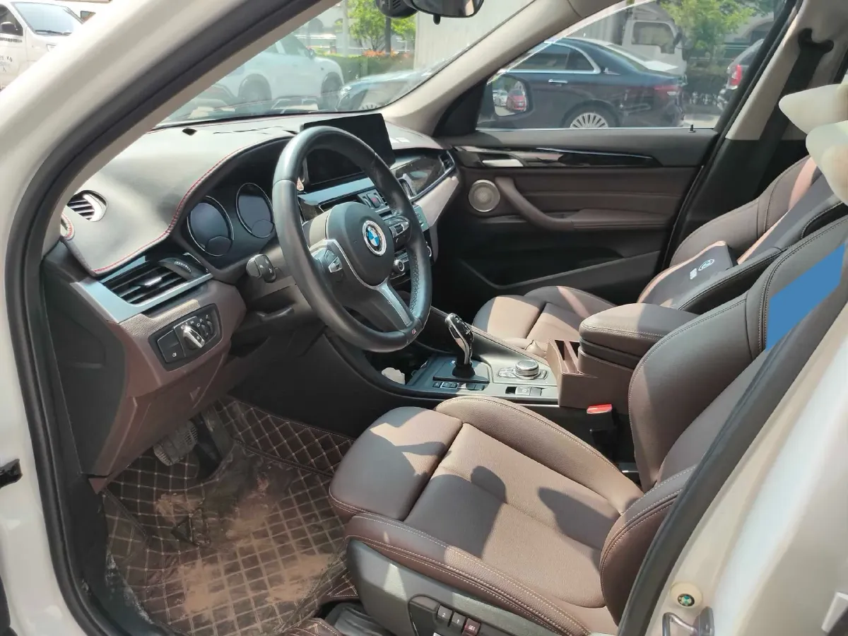 2022 BMW X1 2.0T 192HP L4 7DCT,autocango,china used car exporter,china ev exporter,chinese used car exporter,chinese used ev exporter