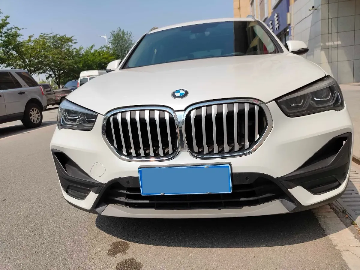 2022 BMW X1 2.0T 192HP L4 7DCT,autocango,china used car exporter,china ev exporter,chinese used car exporter,chinese used ev exporter