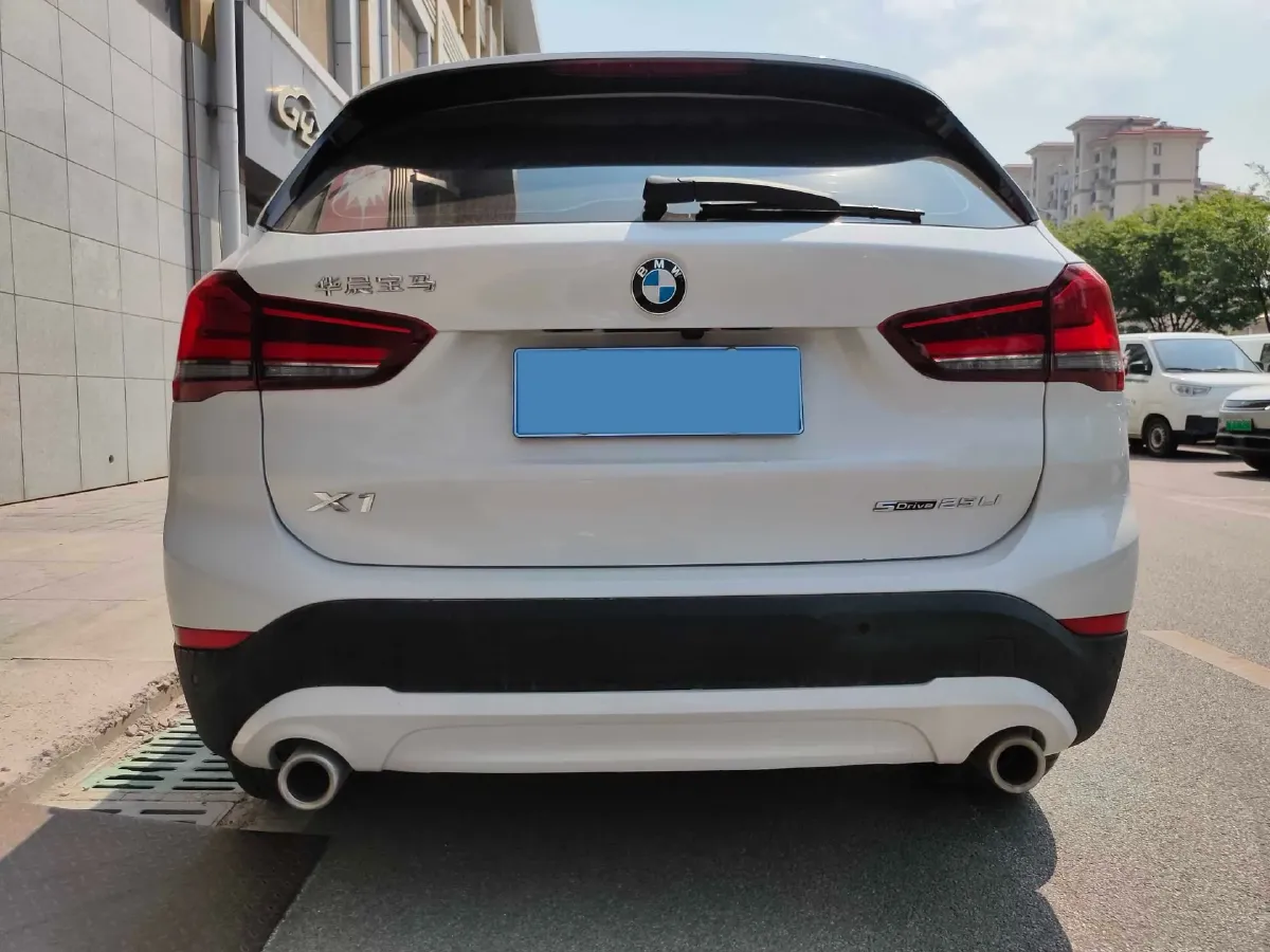 2022 BMW X1 2.0T 192HP L4 7DCT,autocango,china used car exporter,china ev exporter,chinese used car exporter,chinese used ev exporter