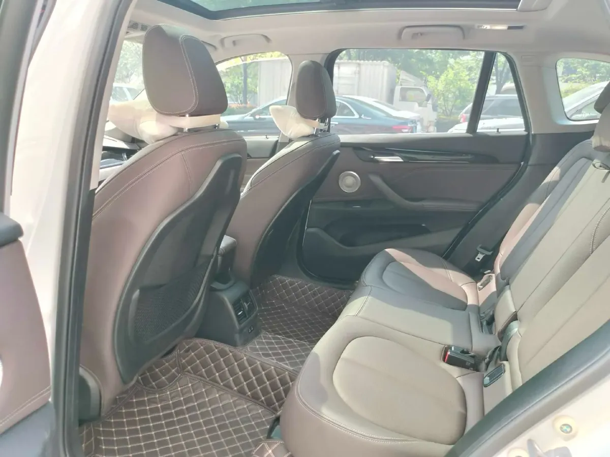 2022 BMW X1 2.0T 192HP L4 7DCT,autocango,china used car exporter,china ev exporter,chinese used car exporter,chinese used ev exporter
