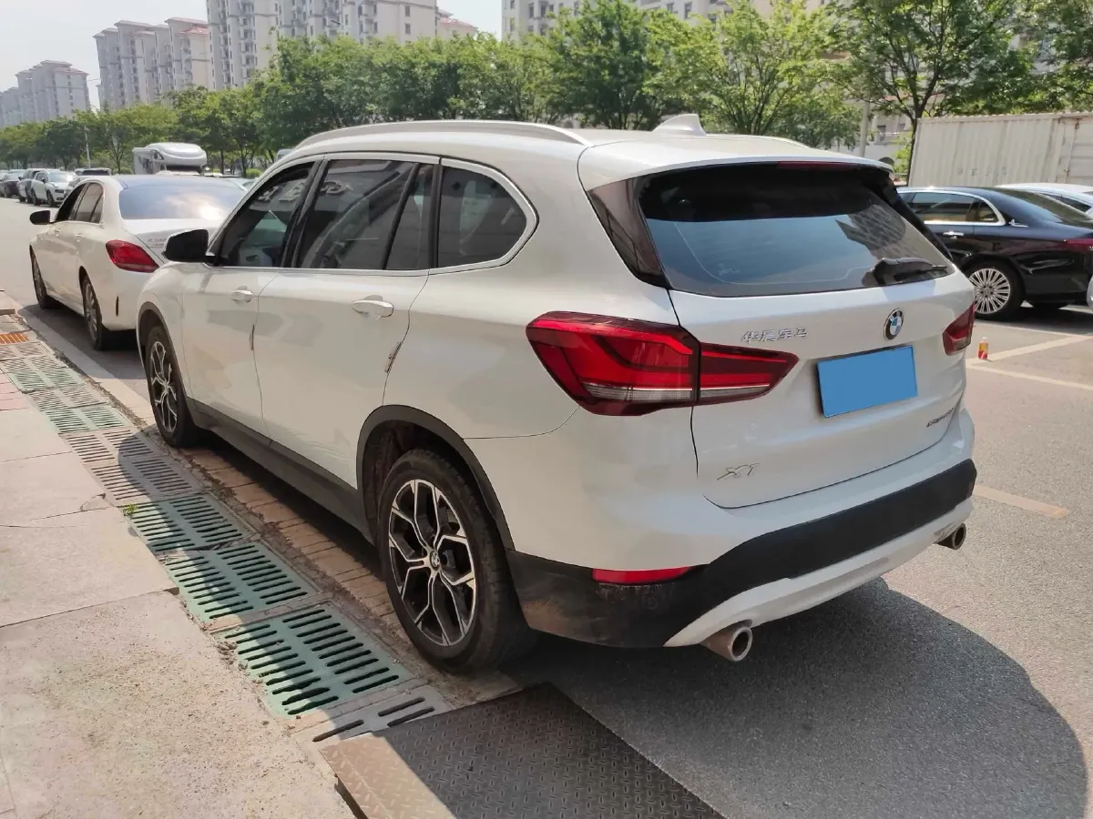 2022 BMW X1 2.0T 192HP L4 7DCT,autocango,china used car exporter,china ev exporter,chinese used car exporter,chinese used ev exporter