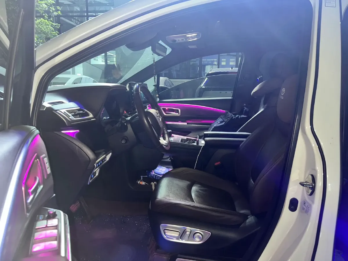 2021 Toyota Sienna 2.5L 192HP L4 E-CVT Hybrid,autocango,china used car exporter,china ev exporter,chinese used car exporter,chinese used ev exporter