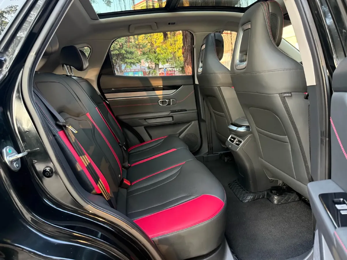 2024 Jetour DASHING 1.6T 197HP L4 7DCT,autocango,china used car exporter,china ev exporter,chinese used car exporter,chinese used ev exporter
