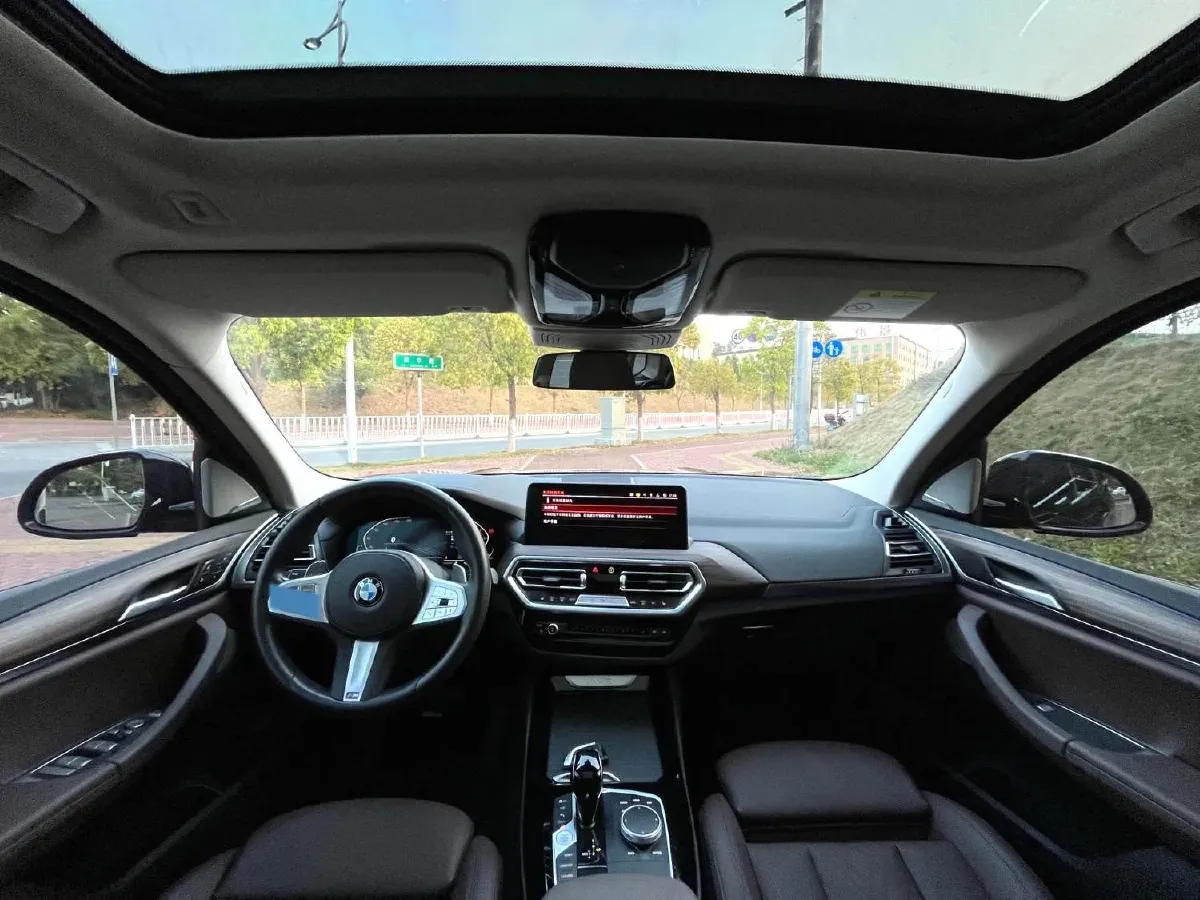 2023 BMW X3 2.0T 245HP L4 8AT,autocango,china used car exporter,china ev exporter,chinese used car exporter,chinese used ev exporter