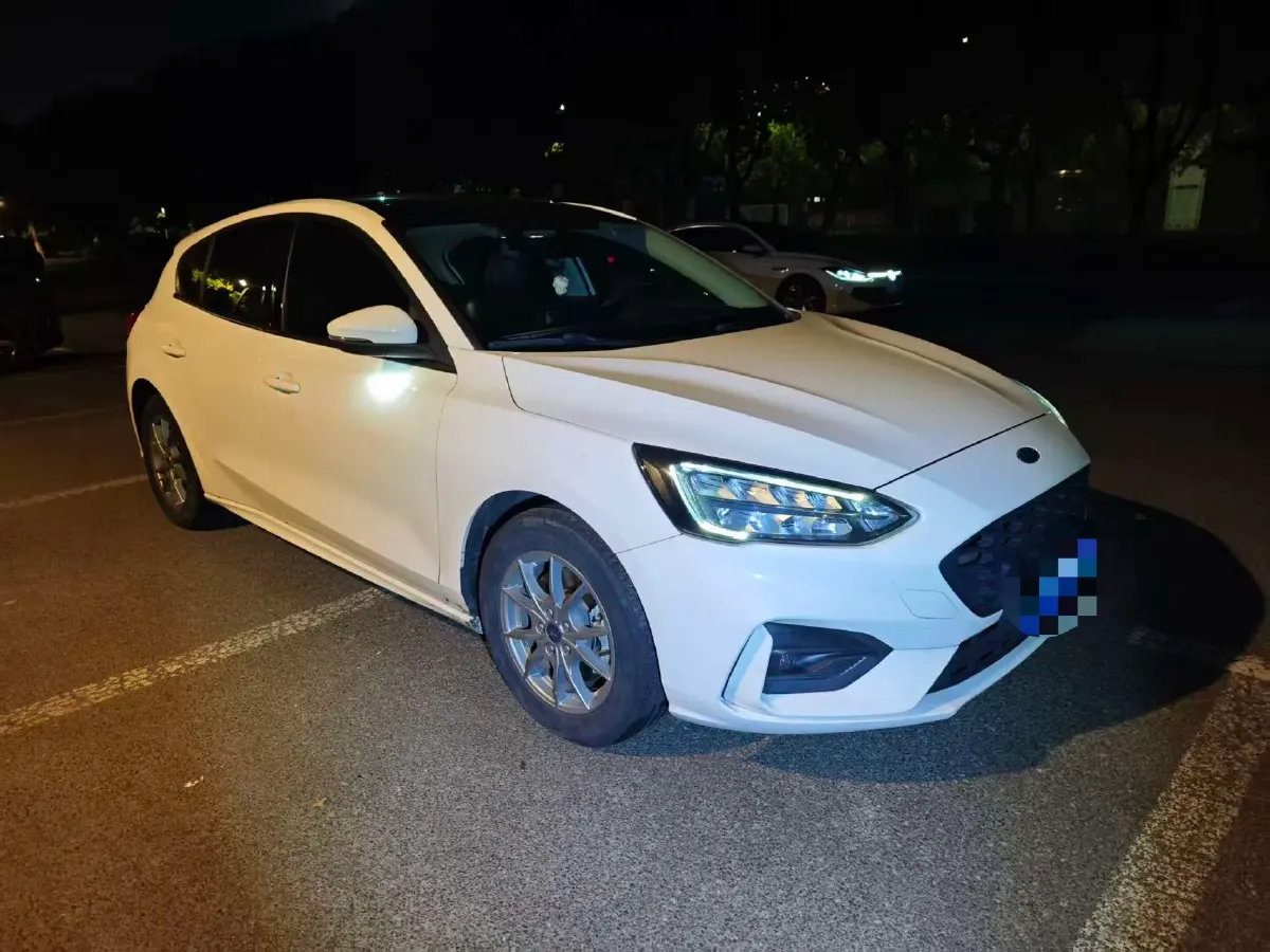2021 Ford Focus 1.5T 174HP L3 8AT,autocango,china used car exporter,china ev exporter,chinese used car exporter,chinese used ev exporter