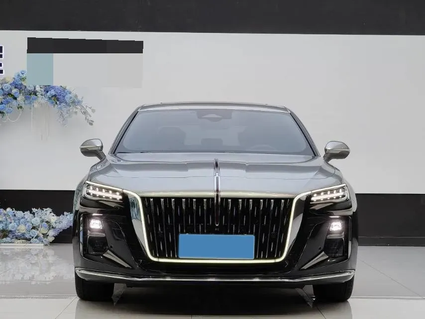 2025 HongQi H5 1.5T 169HP L4 1DHT Hybrid,autocango,china used car exporter,china ev exporter,chinese used car exporter,chinese used ev exporter