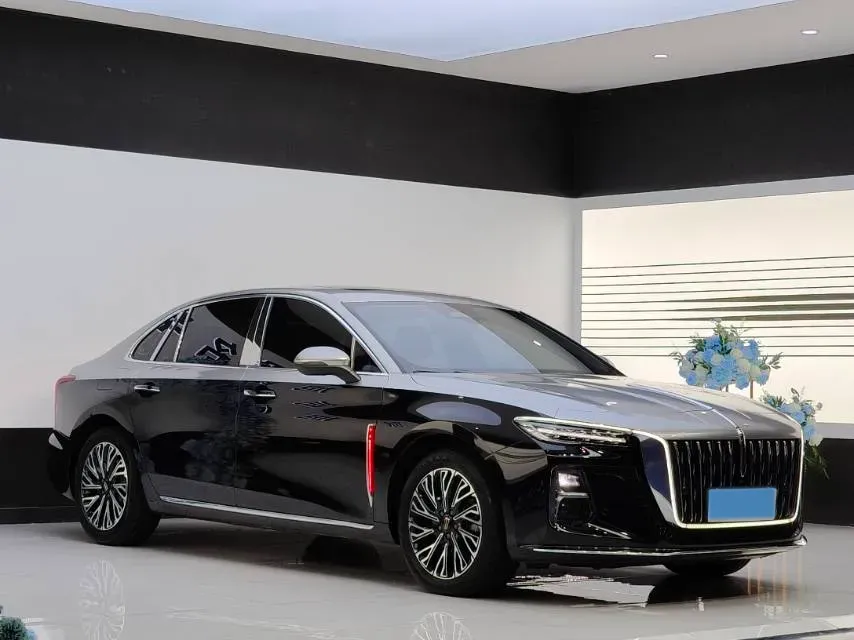 2025 HongQi H5 1.5T 169HP L4 1DHT Hybrid,autocango,china used car exporter,china ev exporter,chinese used car exporter,chinese used ev exporter
