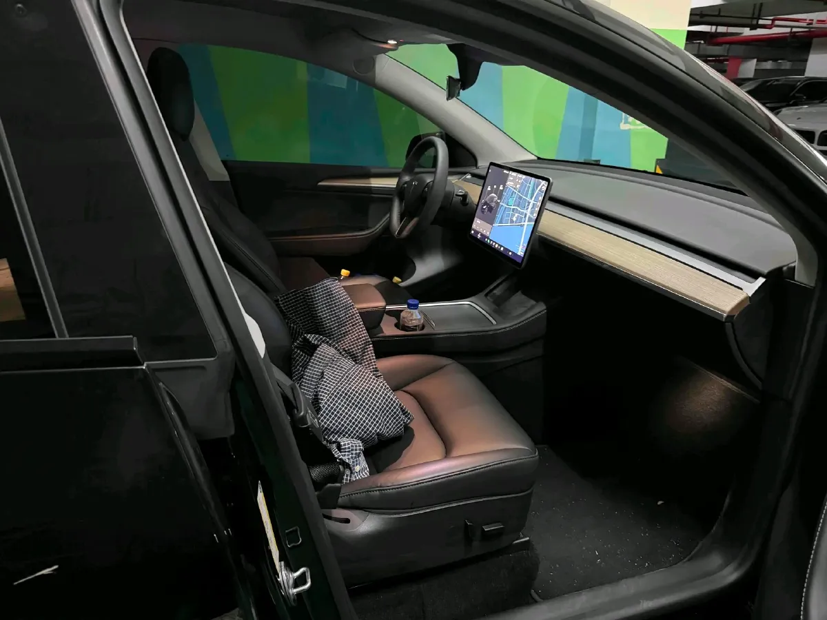 2021 Tesla Model Y BEV 60KWH,autocango,china used car exporter,china ev exporter,chinese used car exporter,chinese used ev exporter