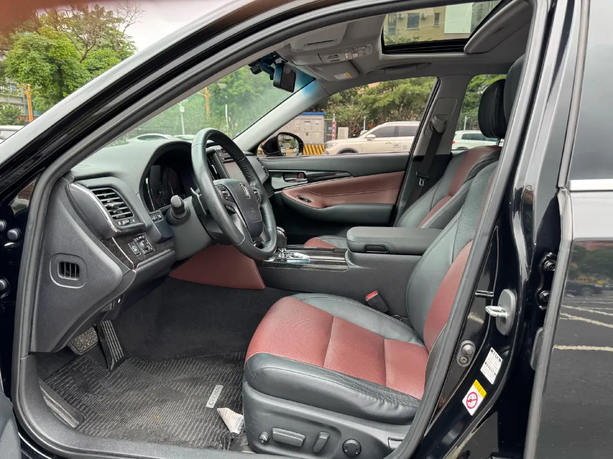 2018 Toyota Highlander 2.0T 220HP L4 6AT,autocango,china used car exporter,china ev exporter,chinese used car exporter,chinese used ev exporter
