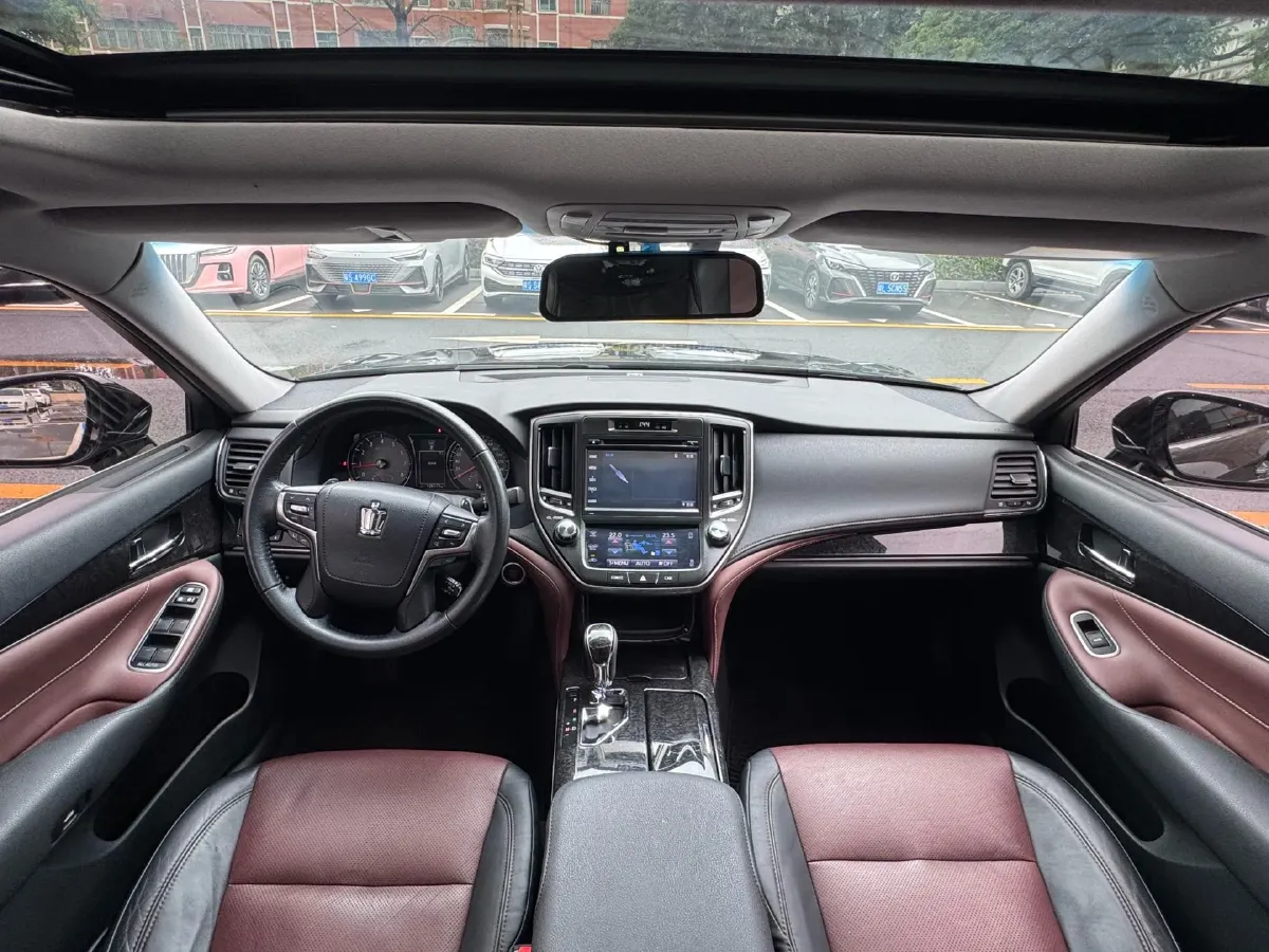 2018 Toyota Highlander 2.0T 220HP L4 6AT,autocango,china used car exporter,china ev exporter,chinese used car exporter,chinese used ev exporter