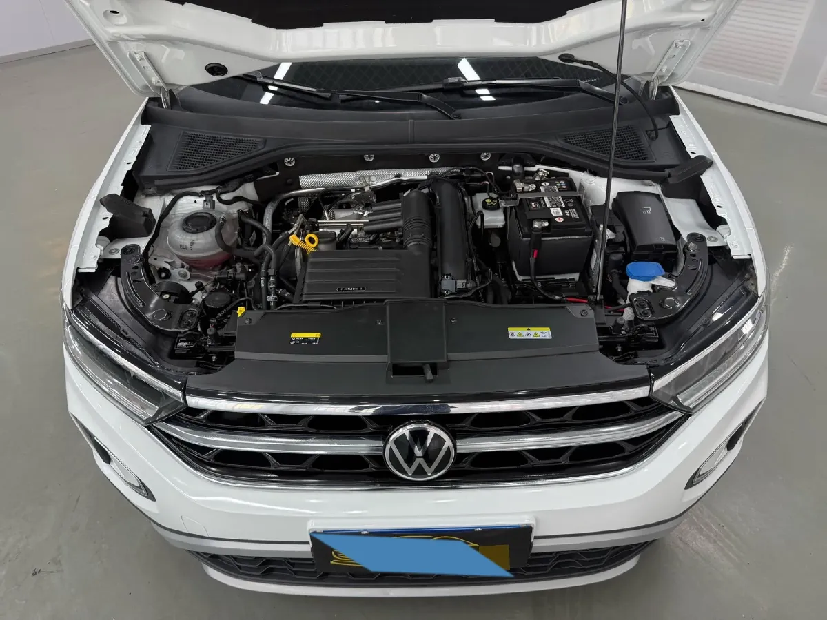 2023 Volkswagen T-Roc 1.4T 150HP L4 7DCT,autocango,china used car exporter,china ev exporter,chinese used car exporter,chinese used ev exporter