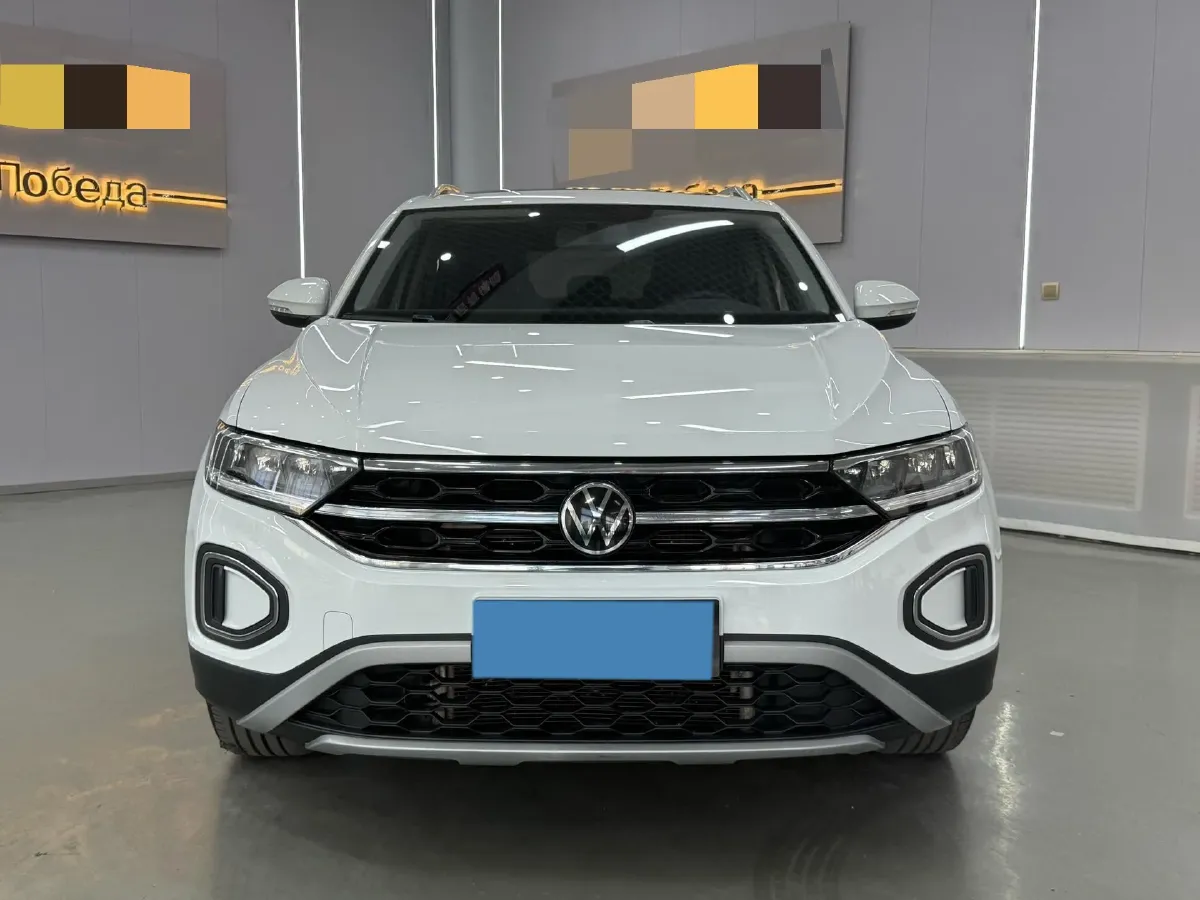 2023 Volkswagen T-Roc 1.4T 150HP L4 7DCT,autocango,china used car exporter,china ev exporter,chinese used car exporter,chinese used ev exporter