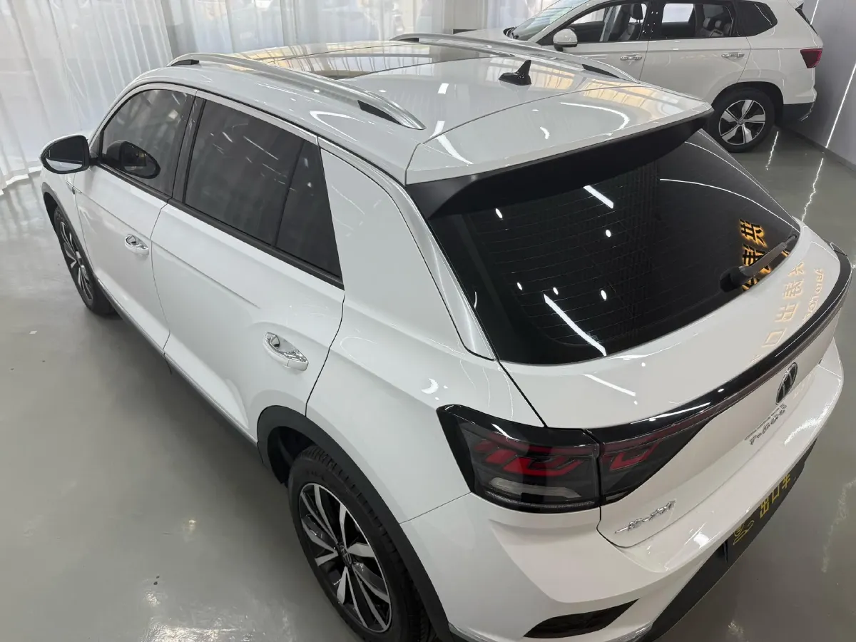 2023 Volkswagen T-Roc 1.4T 150HP L4 7DCT,autocango,china used car exporter,china ev exporter,chinese used car exporter,chinese used ev exporter
