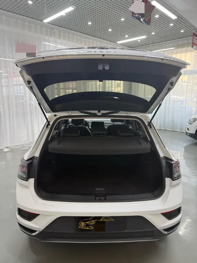 2023 Volkswagen T-Roc 1.4T 150HP L4 7DCT,autocango,china used car exporter,china ev exporter,chinese used car exporter,chinese used ev exporter