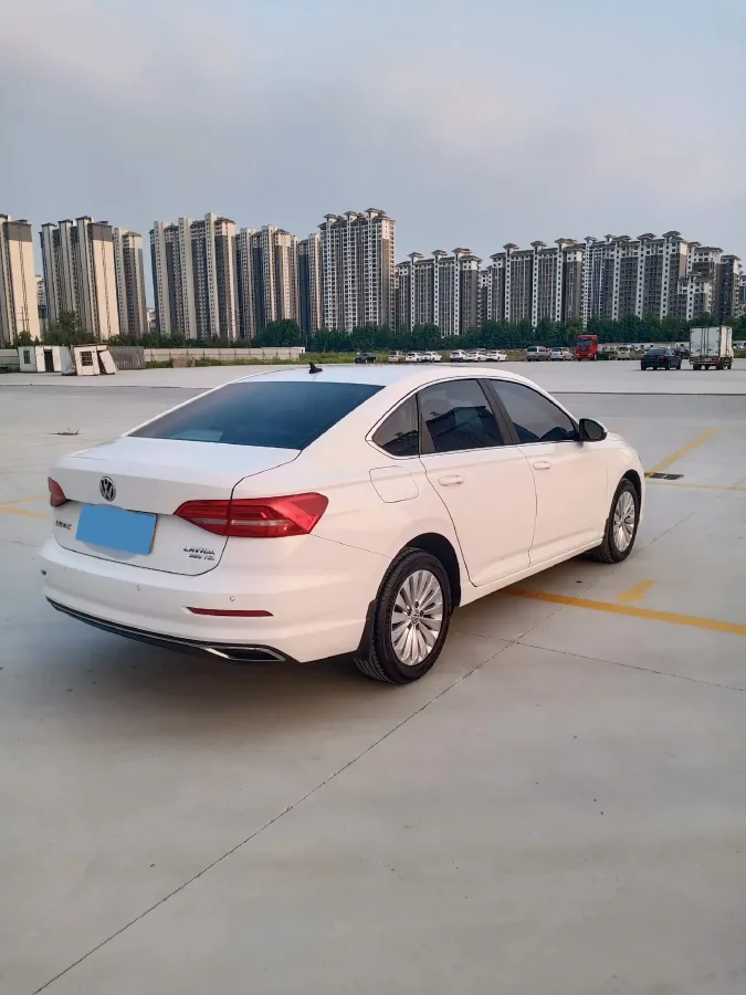 2018 Skoda Karoq 1.4T 150HP L4 7DCT,autocango,china used car exporter,china ev exporter,chinese used car exporter,chinese used ev exporter
