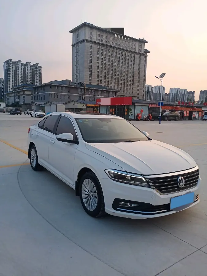 2018 Skoda Karoq 1.4T 150HP L4 7DCT,autocango,china used car exporter,china ev exporter,chinese used car exporter,chinese used ev exporter