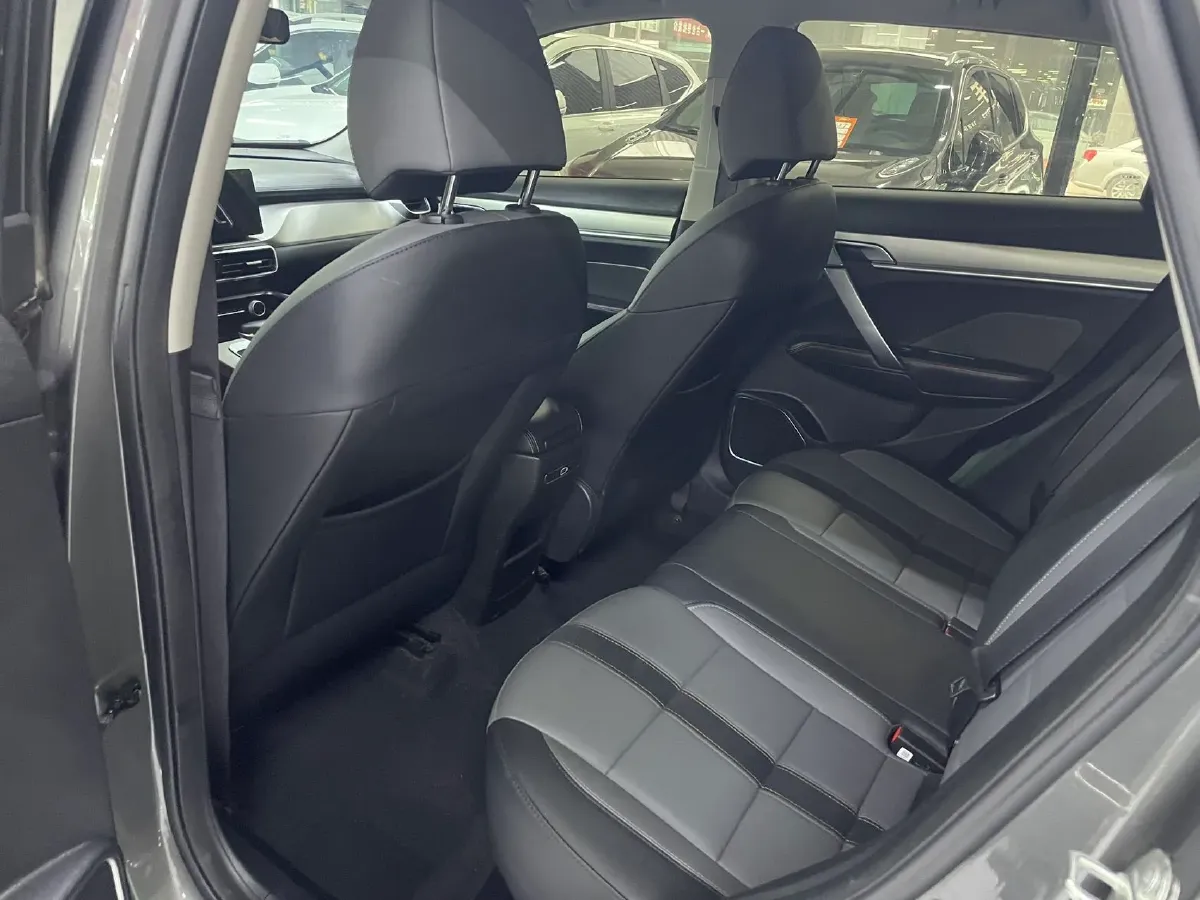 2024 Geely Coolray 1.5T 181HP L4 7DCT,autocango,china used car exporter,china ev exporter,chinese used car exporter,chinese used ev exporter