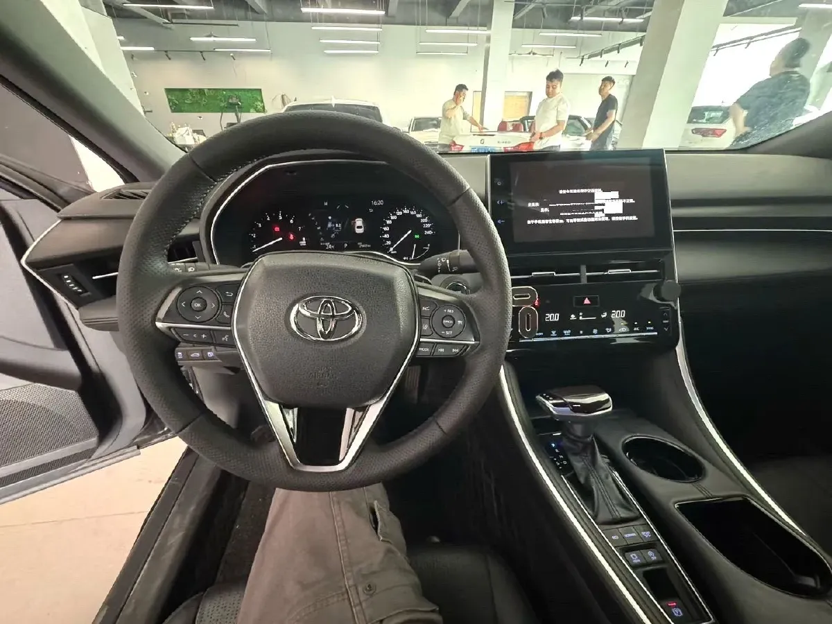 2022 Toyota Avalon 2.5L 209HP L4 8AT,autocango,china used car exporter,china ev exporter,chinese used car exporter,chinese used ev exporter