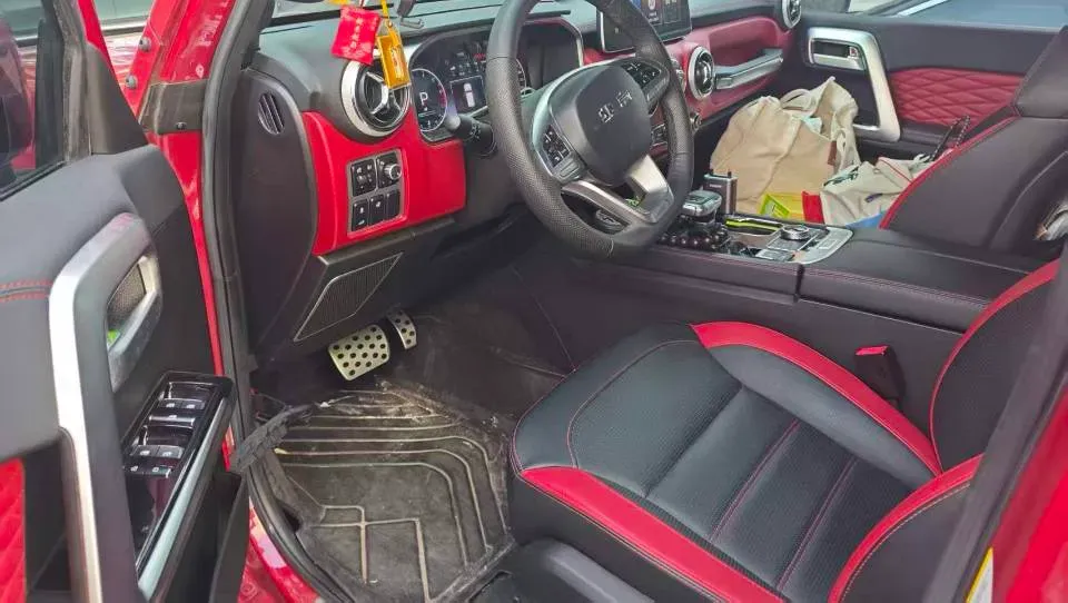 2023 Beijing BJ40 2.0T 224HP L4 8AT,autocango,china used car exporter,china ev exporter,chinese used car exporter,chinese used ev exporter