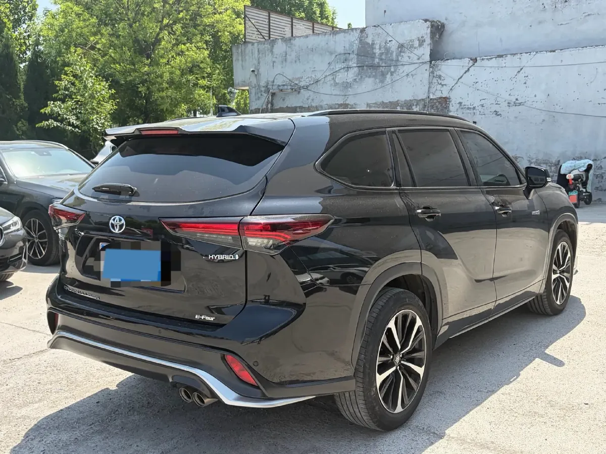 2023 Toyota Crown Kluger 2.5L 189HP L4 E-CVT Hybrid,autocango,china used car exporter,china ev exporter,chinese used car exporter,chinese used ev exporter