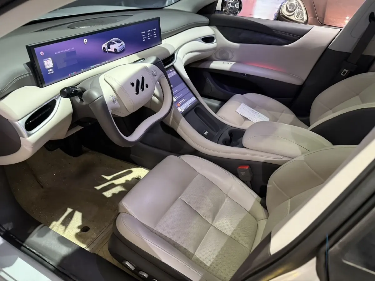 2024 IM L6 BEV 75KWH,autocango,china used car exporter,china ev exporter,chinese used car exporter,chinese used ev exporter