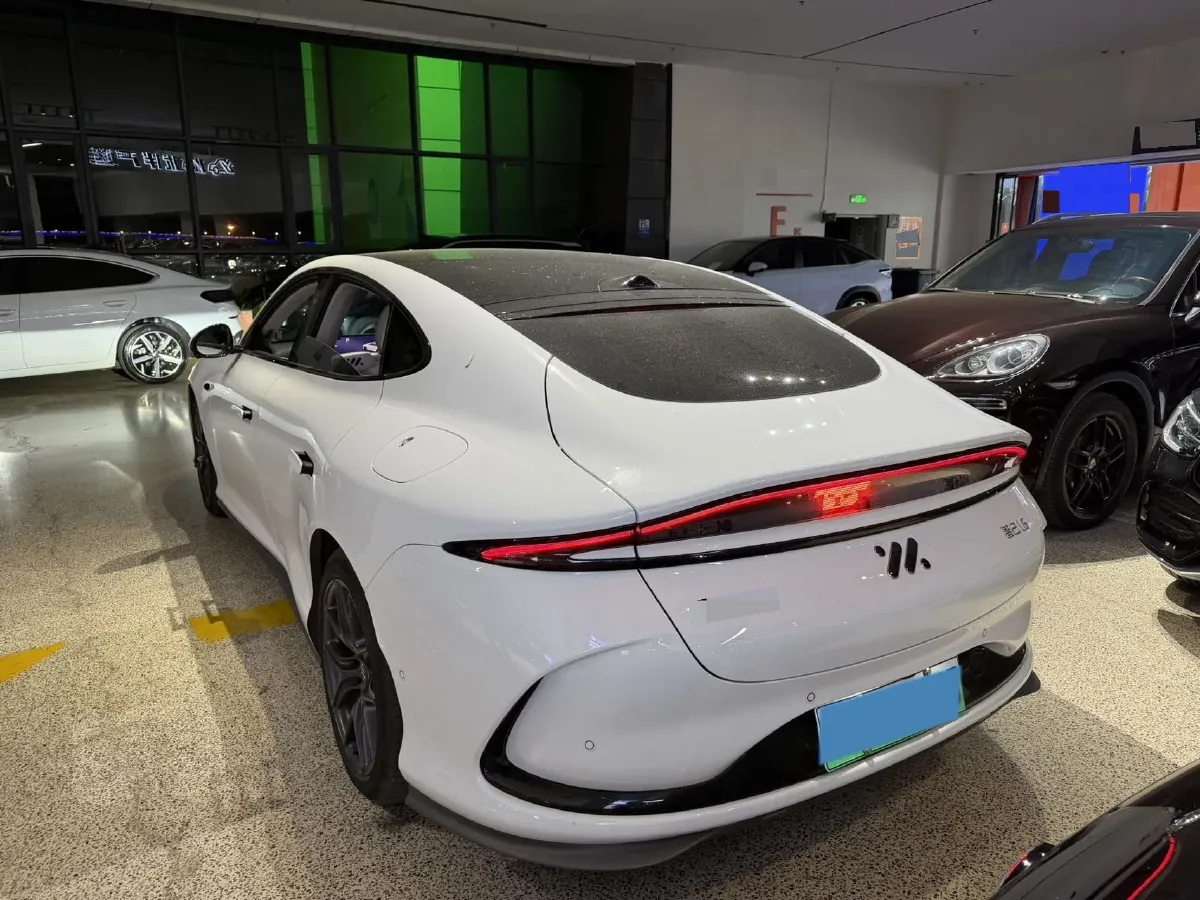 2024 IM L6 BEV 75KWH,autocango,china used car exporter,china ev exporter,chinese used car exporter,chinese used ev exporter